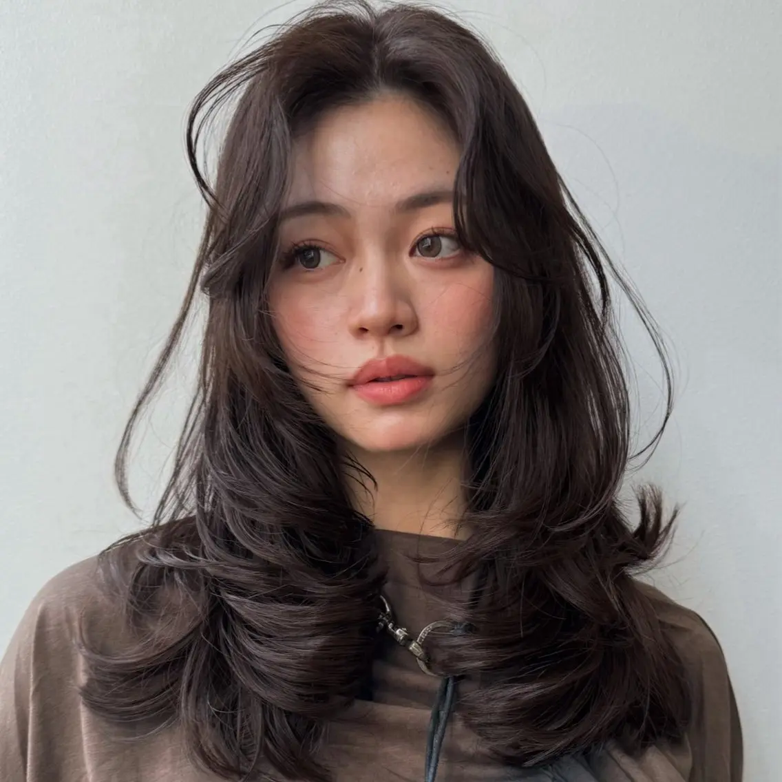 ミディアム カラー カット ヘアカラー トリートメント レイヤー/髪質改善 Lond ambreのヘアスタイル