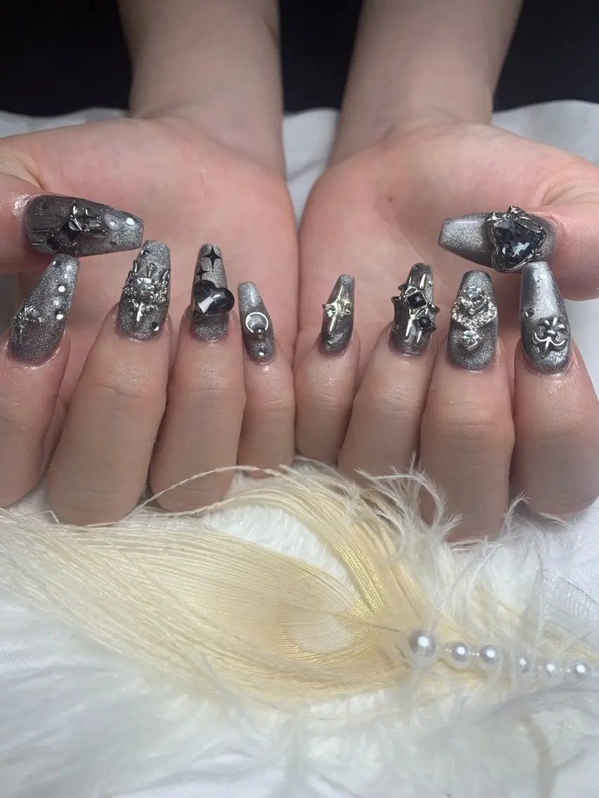 ネイル フレンチネイル ジェルネイル 韓国ネイル マグネットネイル マグネットフレンチ akina nailsのネイルデザイン