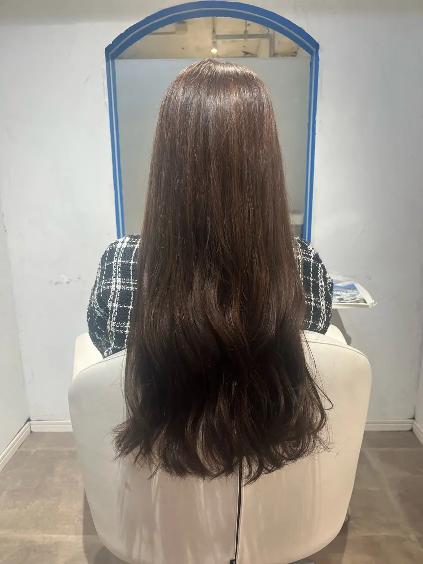 ロング カラー ベージュカラー グレージュ ヘアカラー デザインカラー/ オダセイナのヘアスタイル
