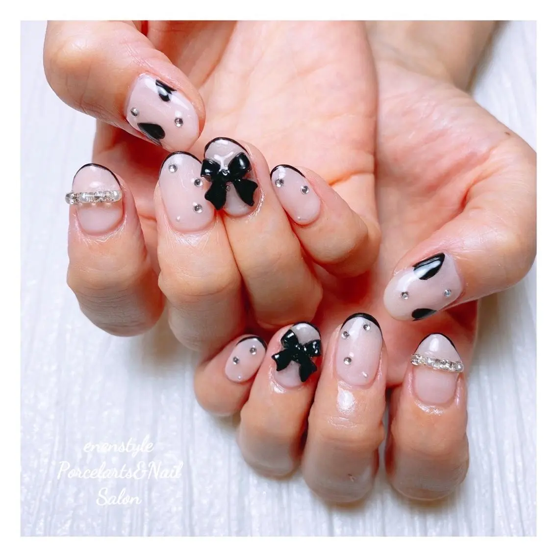 ミディアム ネイル 🐾enen style 🐾のネイルデザイン