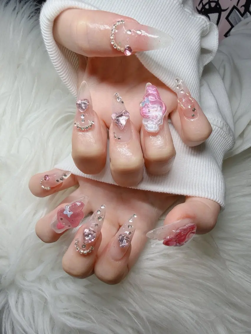 ネイル Lee Nailsのネイルデザイン