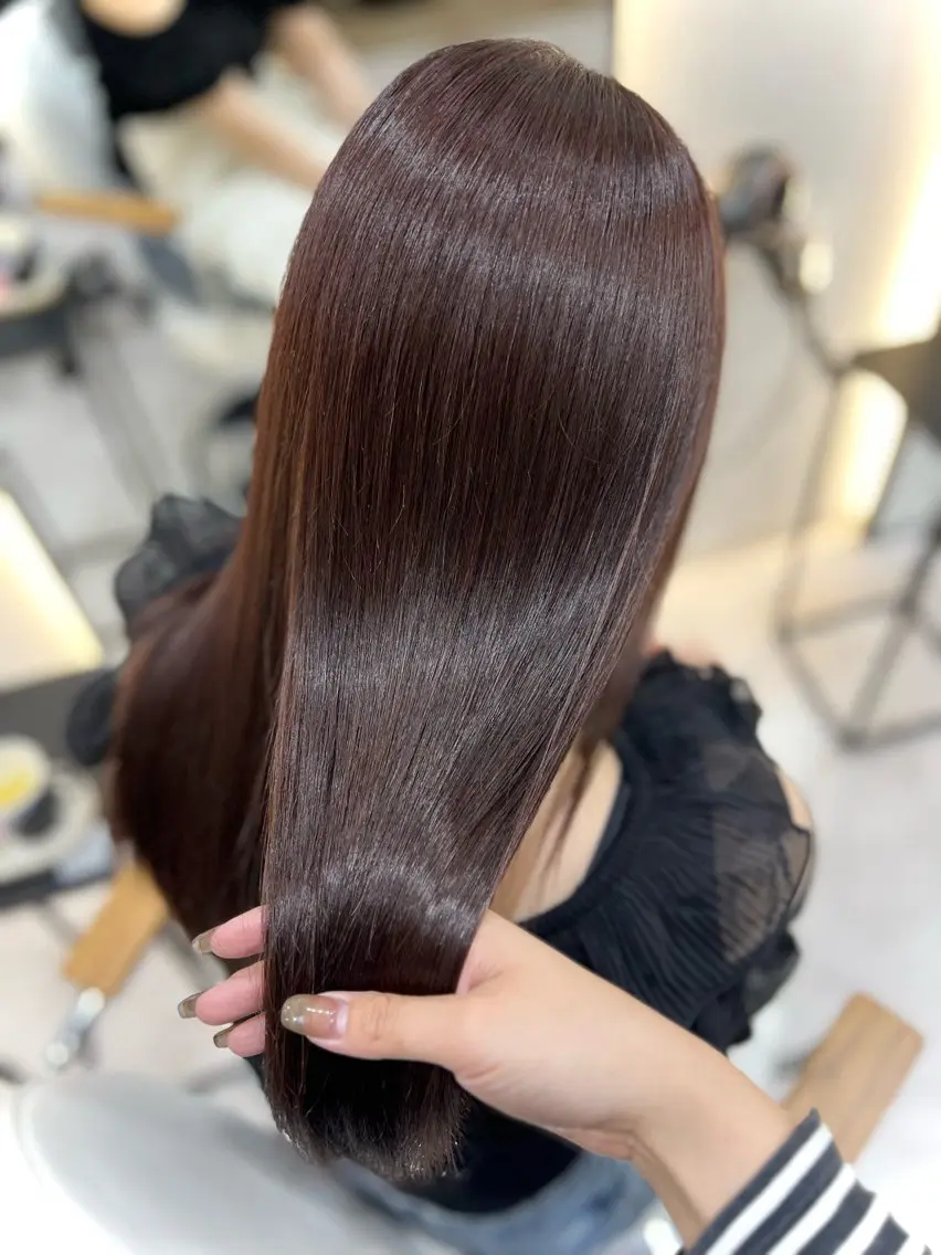 ロング カラー Zina aimiのヘアスタイル