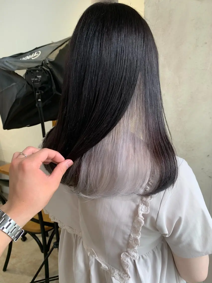 全体カラー+インナーカラー(ブリーチ込み)+前処理トリートメントの写真