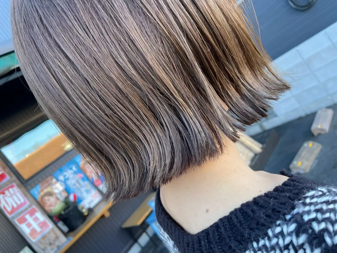 ミディアム カラー JowA✂︎ 目片夏実のヘアスタイル