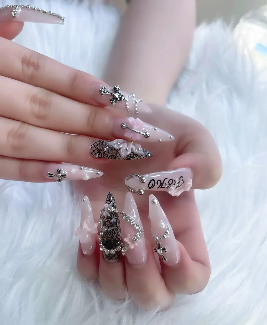 ネイル Rin.nails ネイルサロンのネイルデザイン