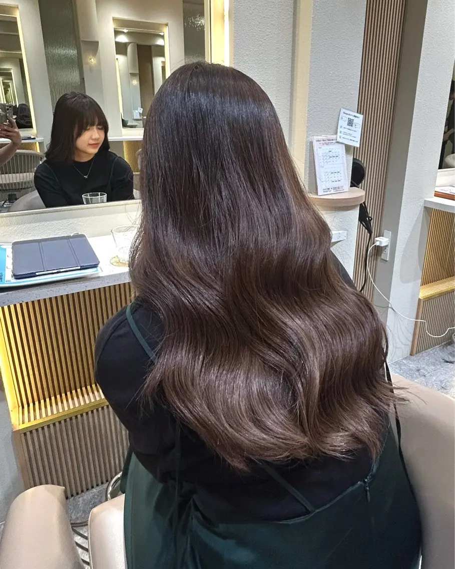 ロング ヘアカラー 中川 結花のヘアスタイル