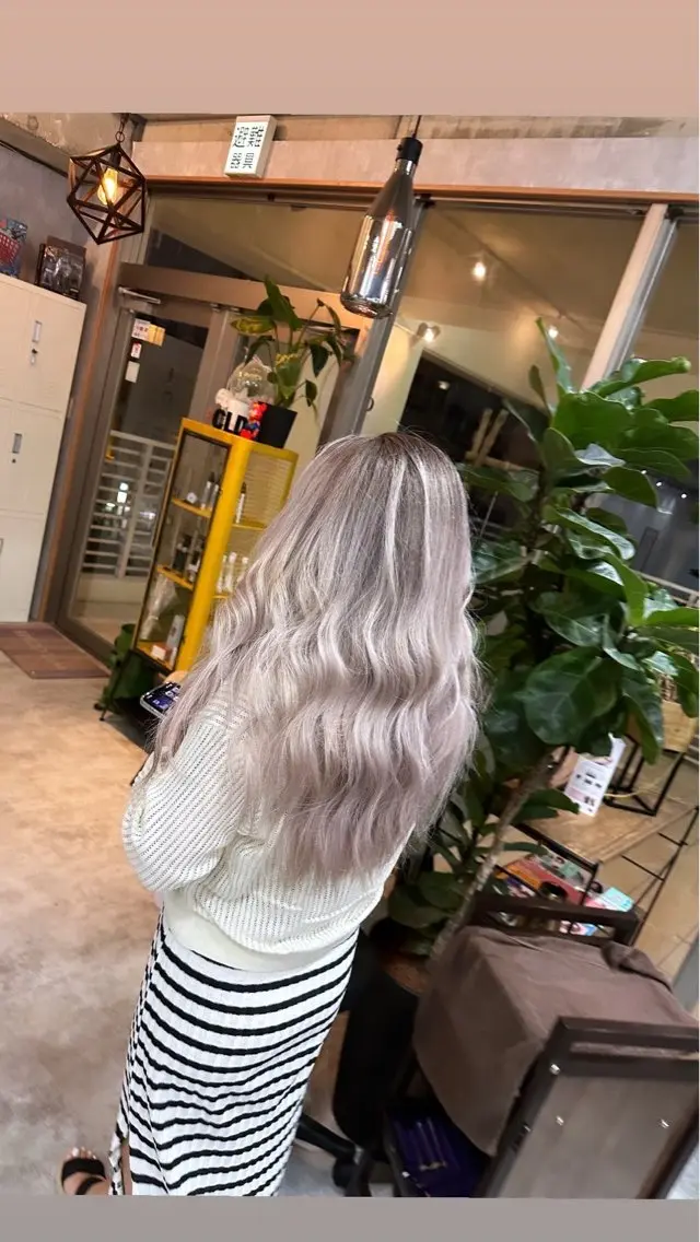 ロング カラー シールドヘアー/那覇 /縮毛矯正/ブリーチのヘアスタイル