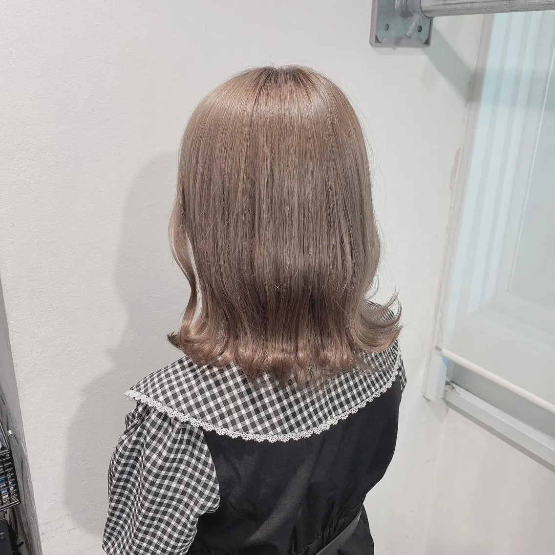 セミロング カラー カット トリートメント ヘッドスパ ヘアセット 𓏸レイヤー髪質改善 透けカラーカノン🫧のヘアスタイル