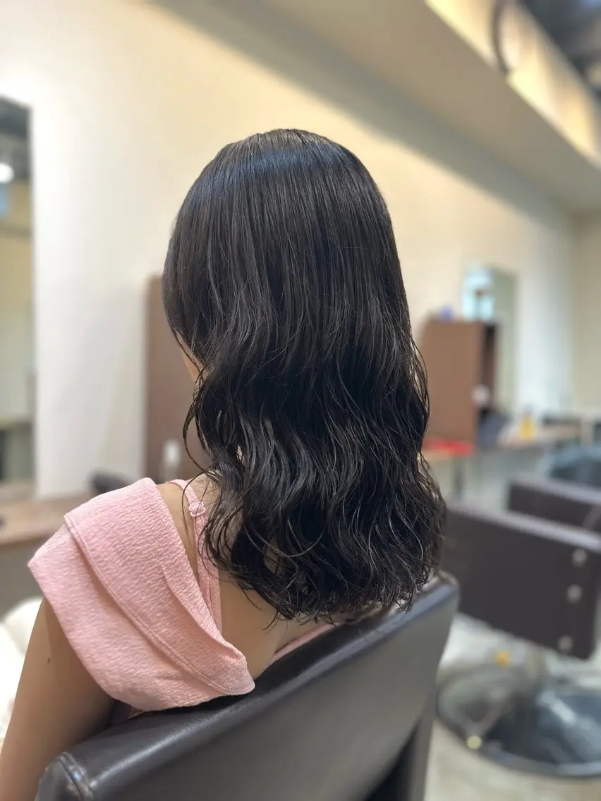 セミロング カラー パーマ カット ヘアカラー パーマ トリートメント 縮毛矯正✨ストカール ✨髪質改善✨山下のヘアスタイル