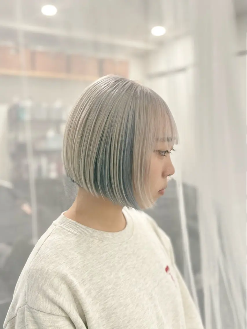 ショート カラー ヘアカラー トリートメント GaKu/ハイトーン /ブリーチ/レイヤーのヘアスタイル