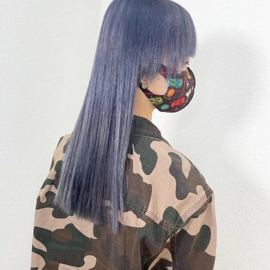 セミロング カラー アッシュ ブリーチ ハイトーンカラー ラベンダーカラー ラベンダーアッシュ ヘアカラー 失敗したくない人へ ハイトーン美容師のヘアスタイル