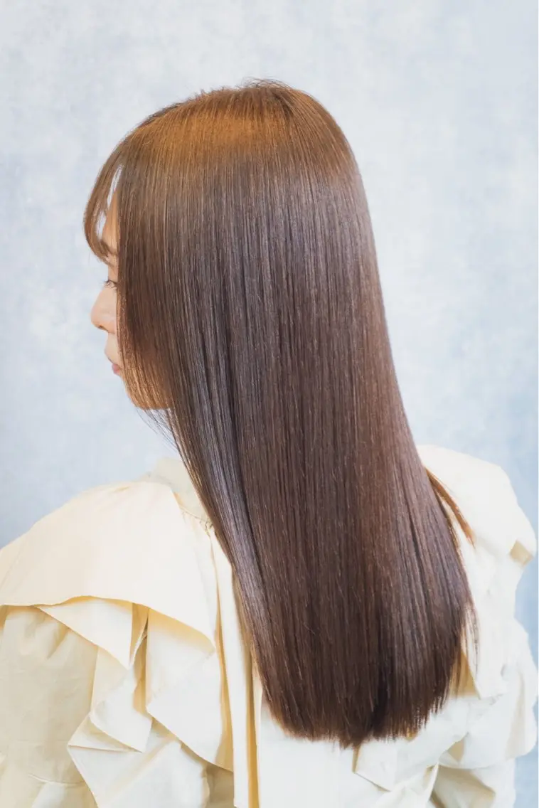 《話題のツヤ髪コース》カット+髪質改善カラー+美髪TR+¥19400→¥18400の写真