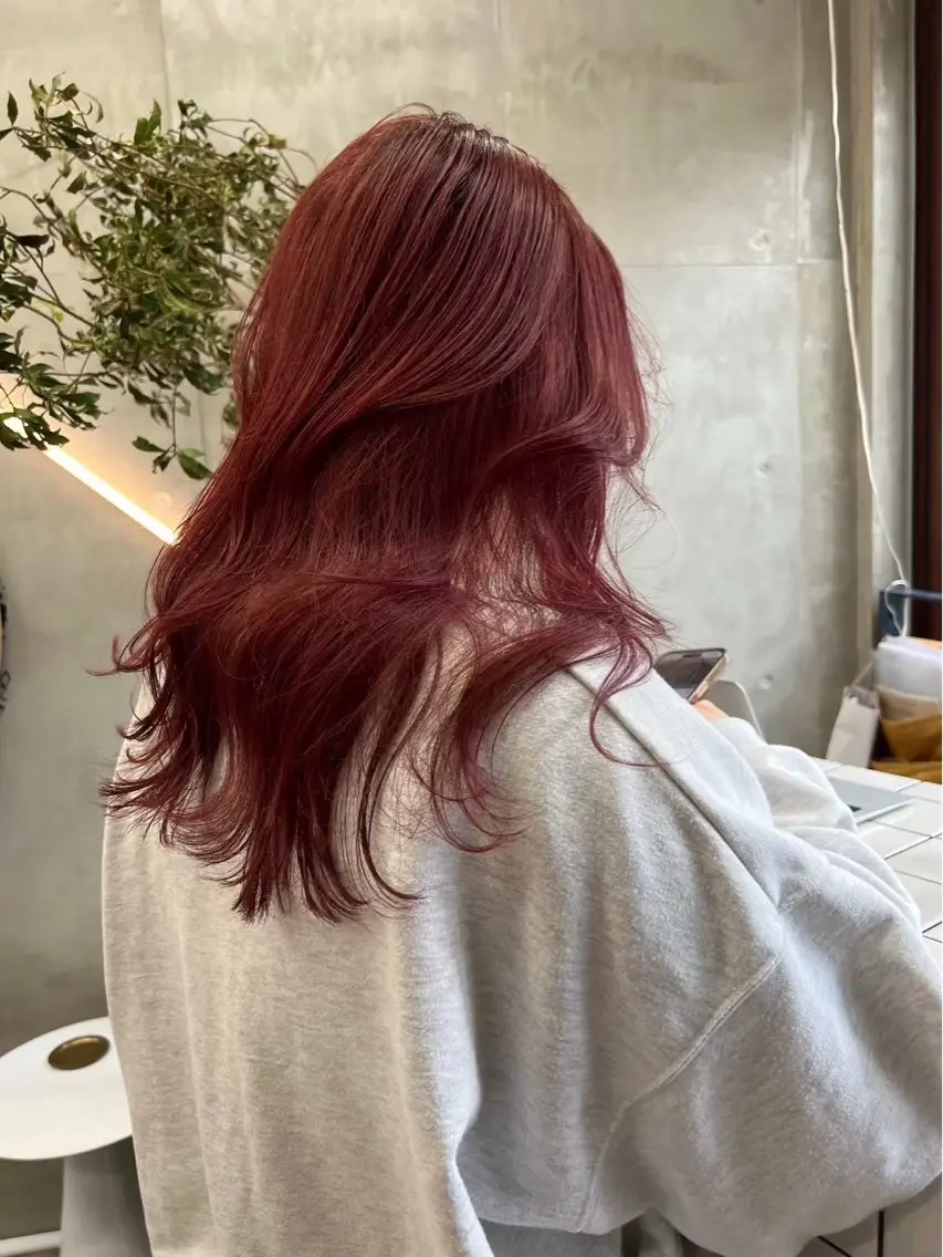 セミロング カット ヘアカラー 南堀江レイヤーカット MIKU🍒のヘアスタイル
