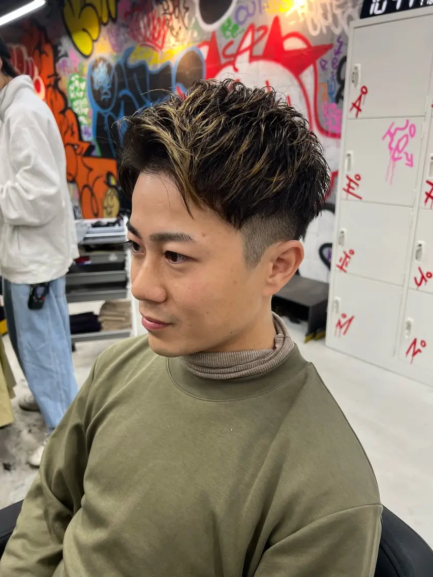 ⚡️ファッションの合わせやすさピカイチ⚡️【kearny メンズカット】#メンズ#メンズカット#フェード#眉カットの写真