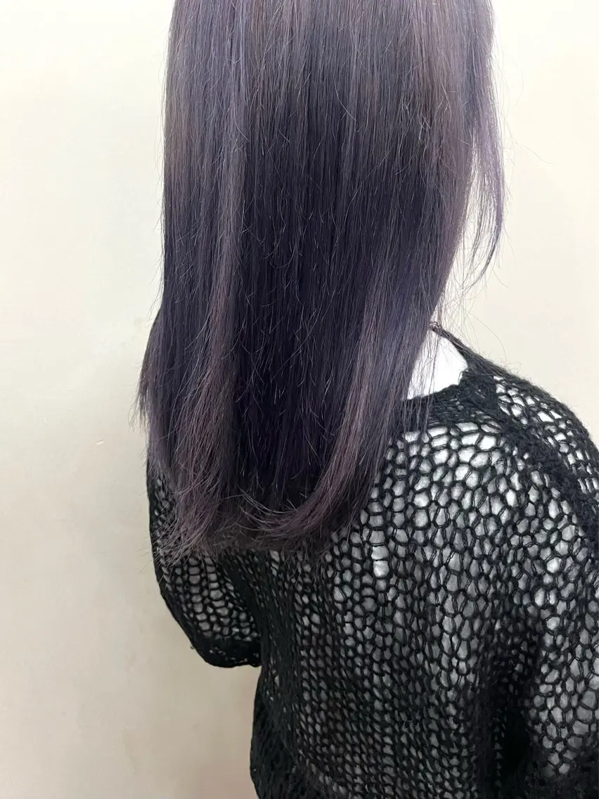 ロング カラー シルバー 春日 涼太のヘアスタイル