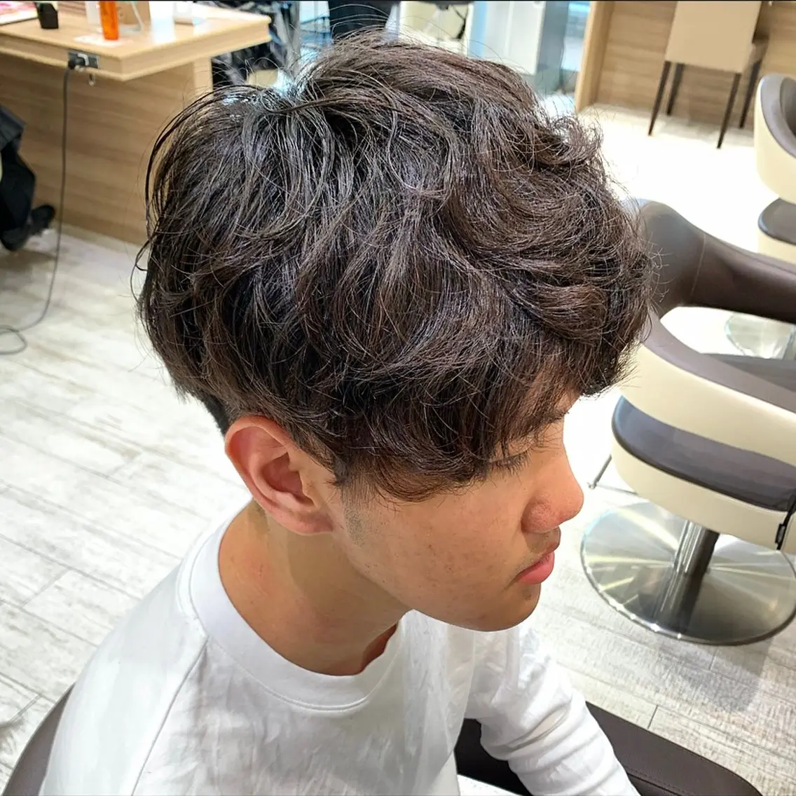 パーマ メンズ 遠藤姫花 𝒂𝒔𝒉草加𓂃のヘアスタイル