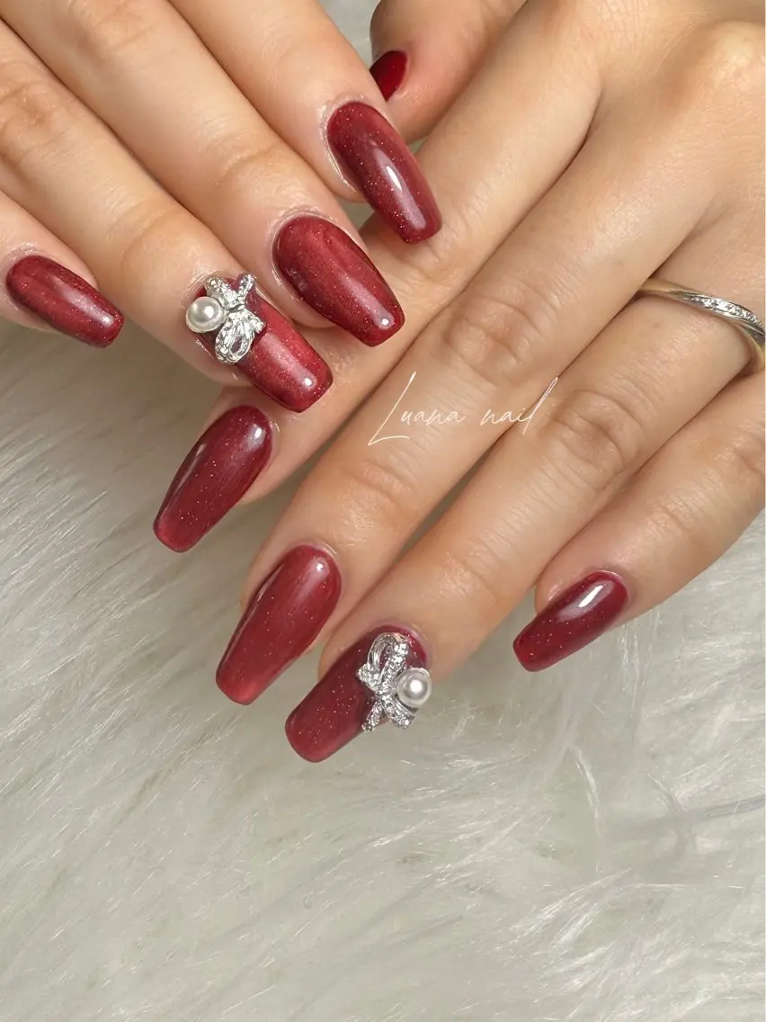 ネイル マグネットネイル マグネットワンカラー ワンカラーネイル 赤色 バレンタイン Luana nailのネイルデザイン