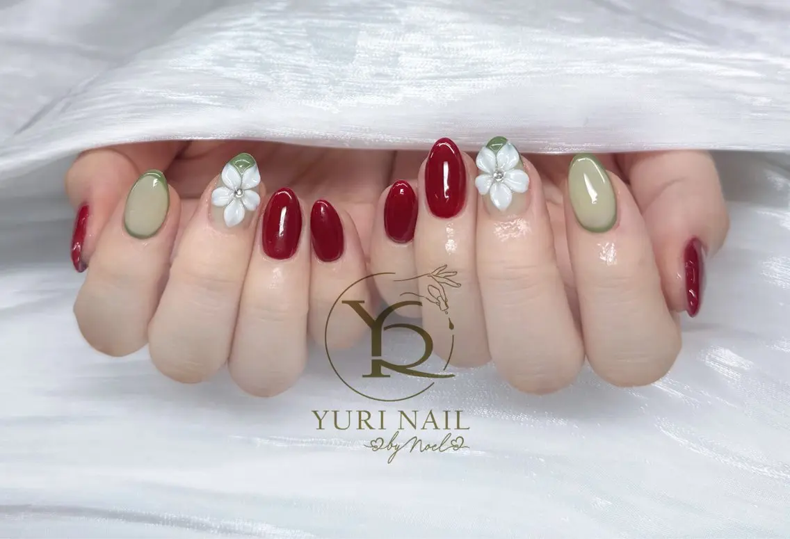 ネイル ハンドネイル フットネイル ハンドケア YURI Nail NARITAのネイルデザイン