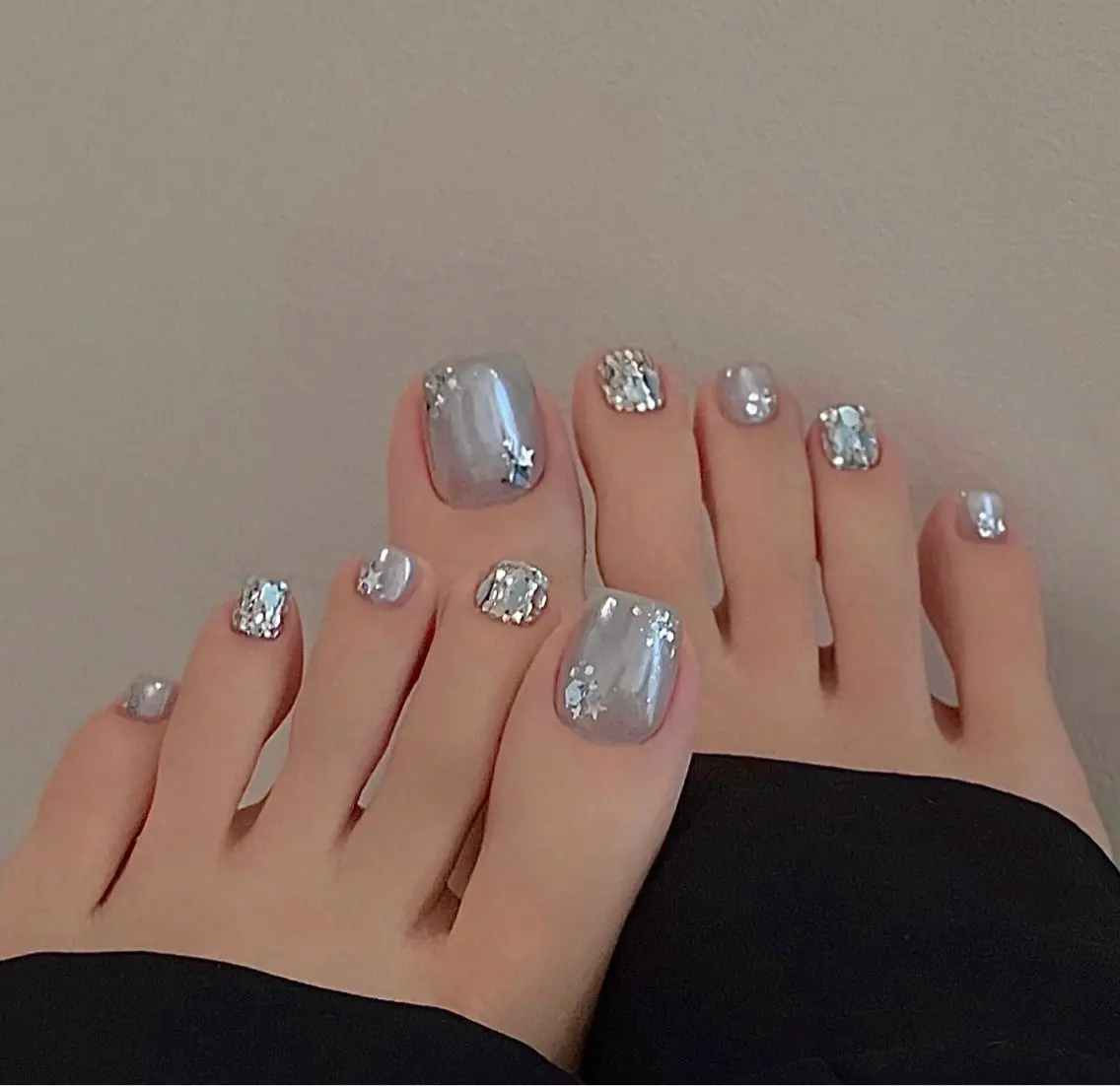 ネイル オーロラネイル フラワーネイル フットネイル フレンチネイル ジェルネイル フットネイル BabyYouMi nailのネイルデザイン