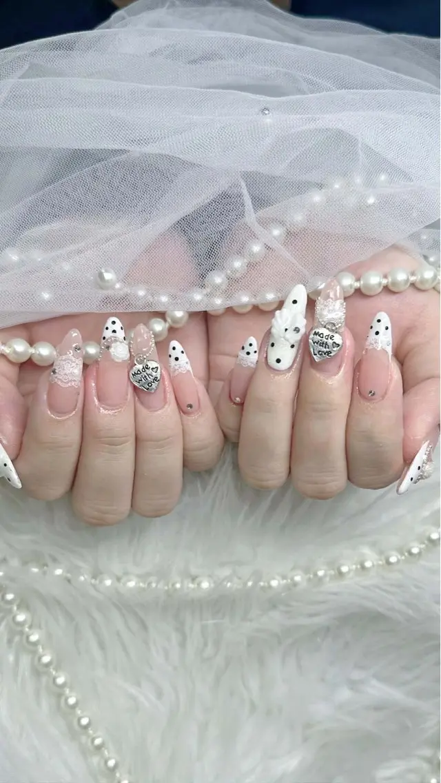 ネイル オーロラネイル 成人式 フレンチネイル グラデーション ハロウィン ハンドネイル H.baby Nail Salonのネイルデザイン