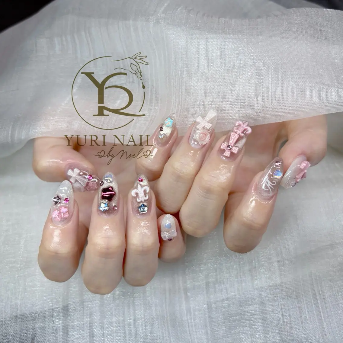 ネイル ハンドネイル フットネイル ハンドケア YURI Nail NARITAのネイルデザイン