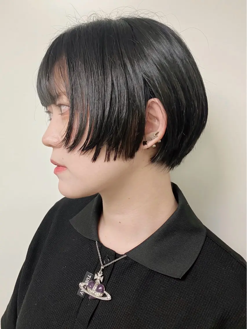 ショート ショートボブ ボブ レイヤーカット 似合わせカット ショートヘア fumika推しカラ ー/デザインカラーのヘアスタイル