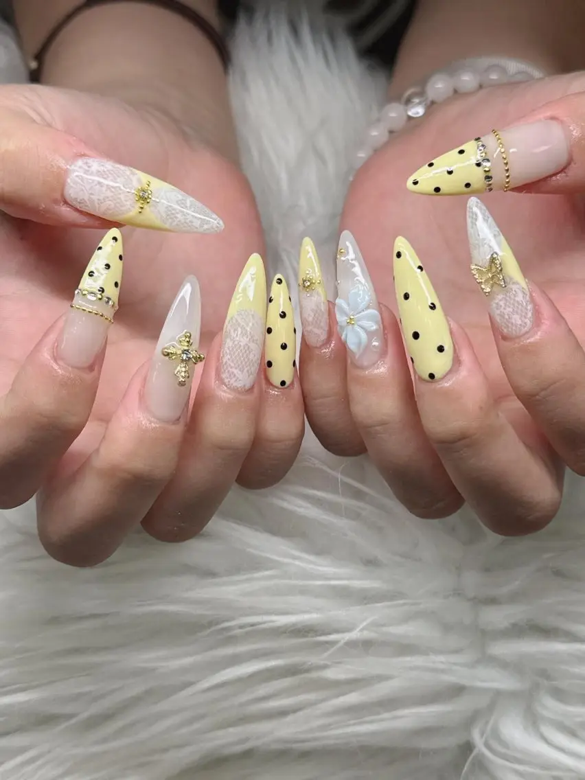 ネイル 長さ出し グラデーション 卒業式 キラキラネイル マグネットネイル ハンドネイル Lee Nailsのネイルデザイン