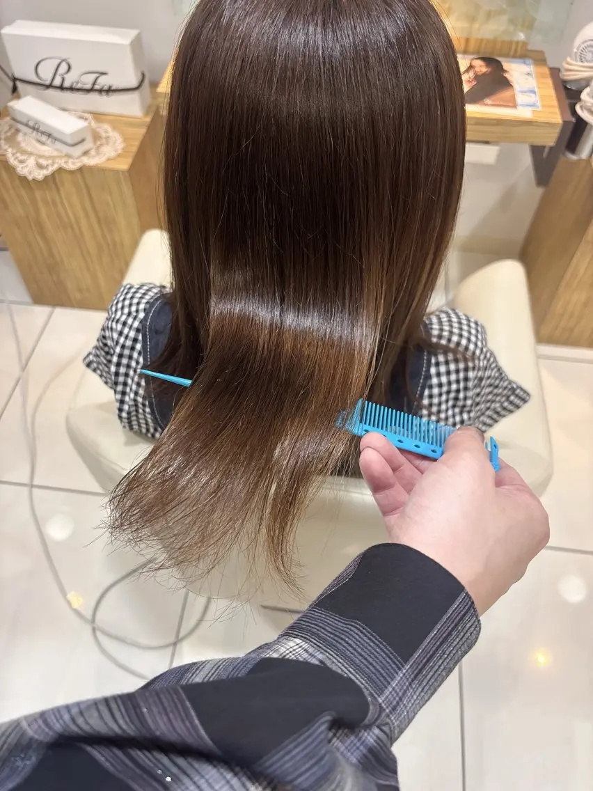 カラー ベージュカラー ブリーチ ブリーチなしカラー 中根 智のヘアスタイル