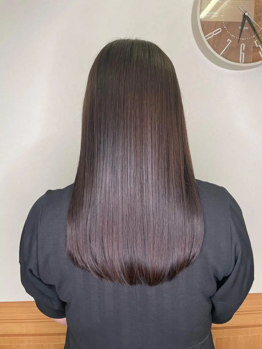 自然なストレートに✂︎カット+コスメ縮毛矯正+トリートメントの写真