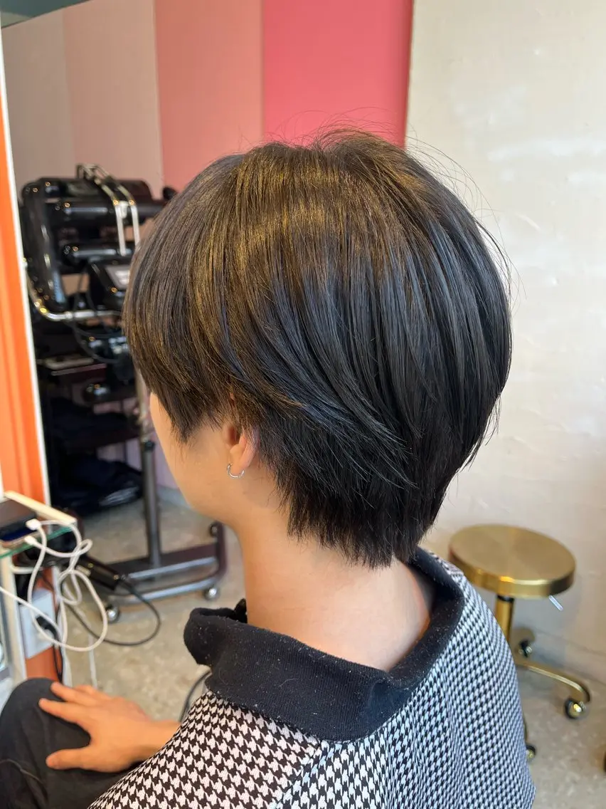 ショート カット うしだ かおるのヘアスタイル