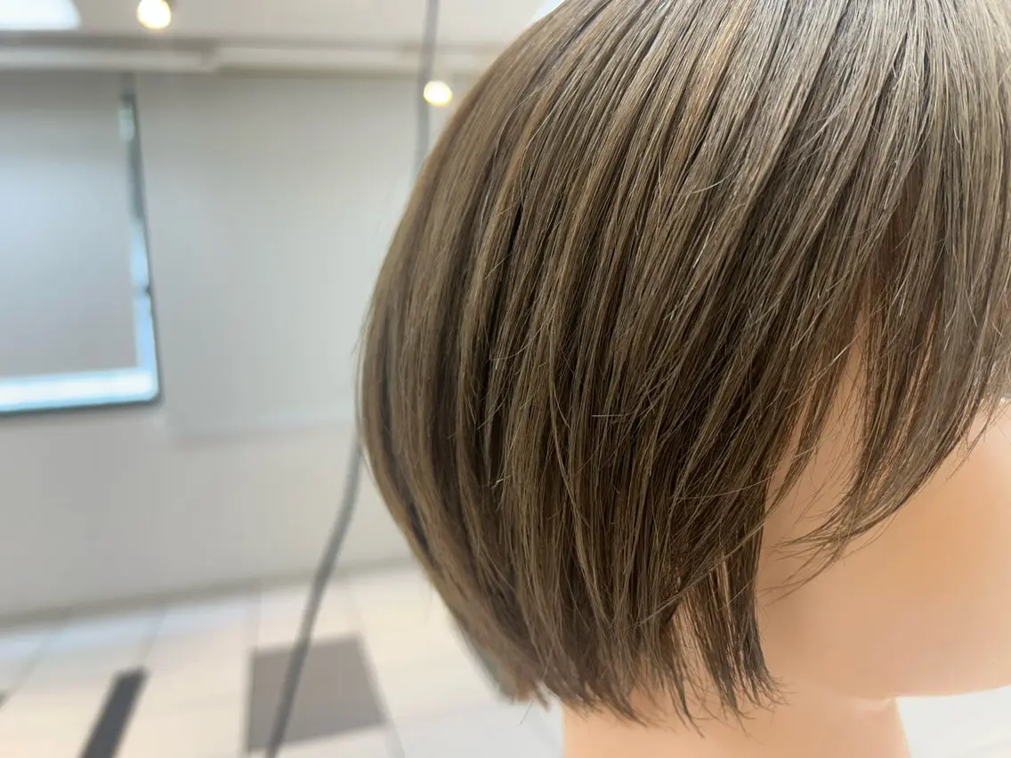 ショート カラー ショートヘア ✂韓国レイヤー 🦋みやび🪽のヘアスタイル