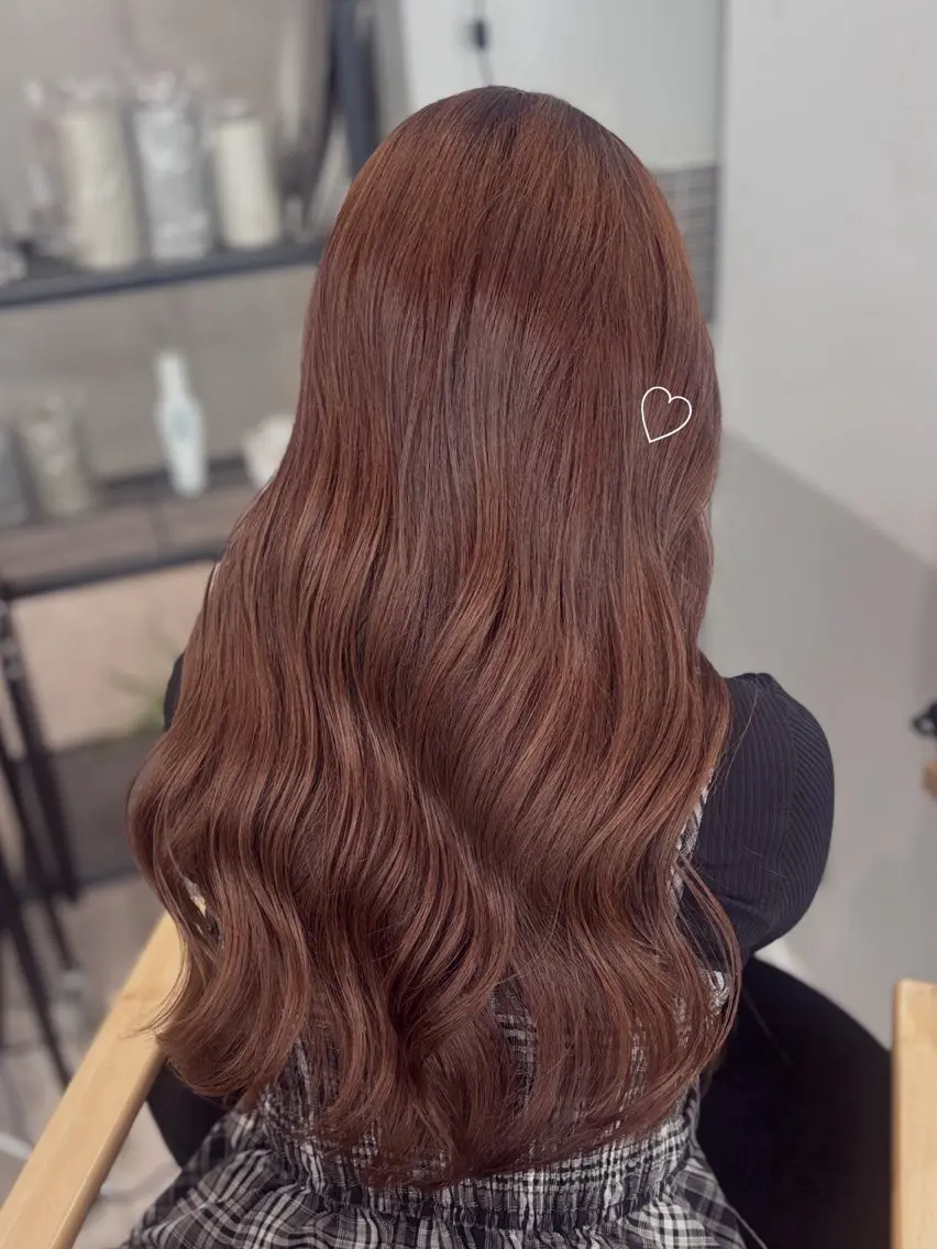 カラー ヘアカラー トリートメント りお/艶カラ ー/レイヤーカットのヘアスタイル