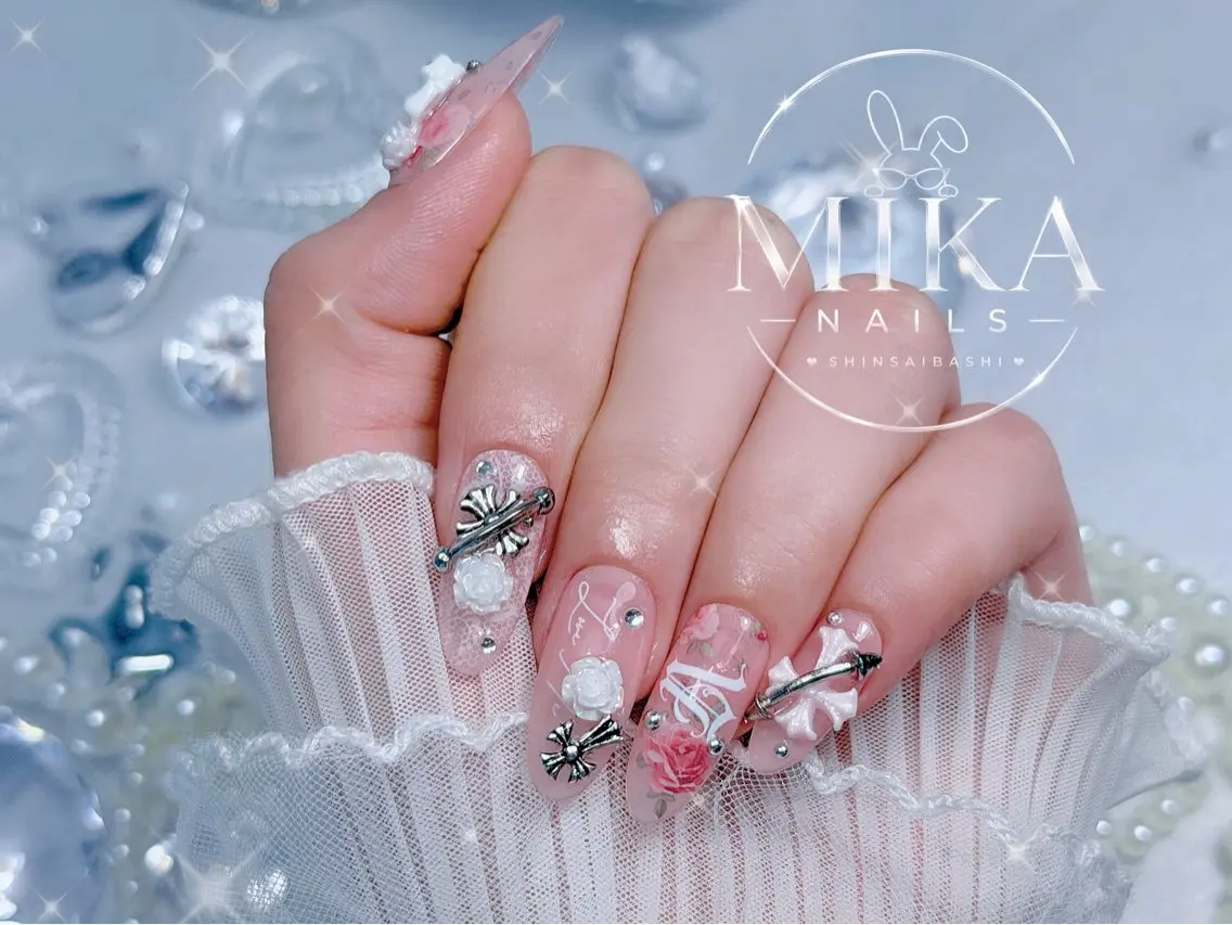 ネイル アートネイル チークネイル ドット フットネイル フレンチネイル ハンドネイル 🌷Luna Mika🌷のネイルデザイン