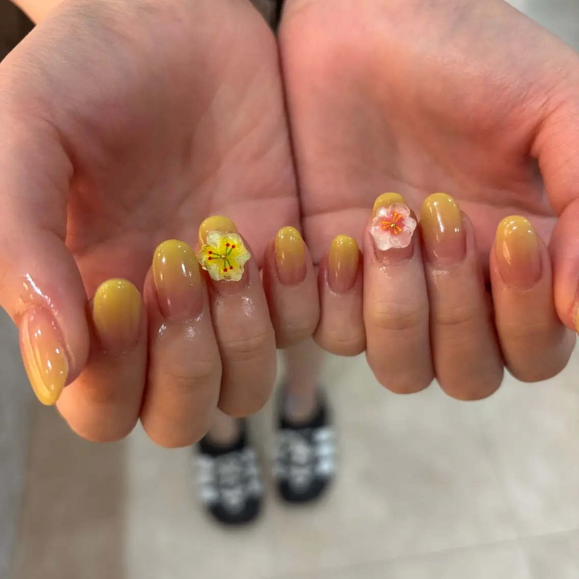 ネイル ハンドネイル フットネイル 栗田 ゆう子のネイルデザイン