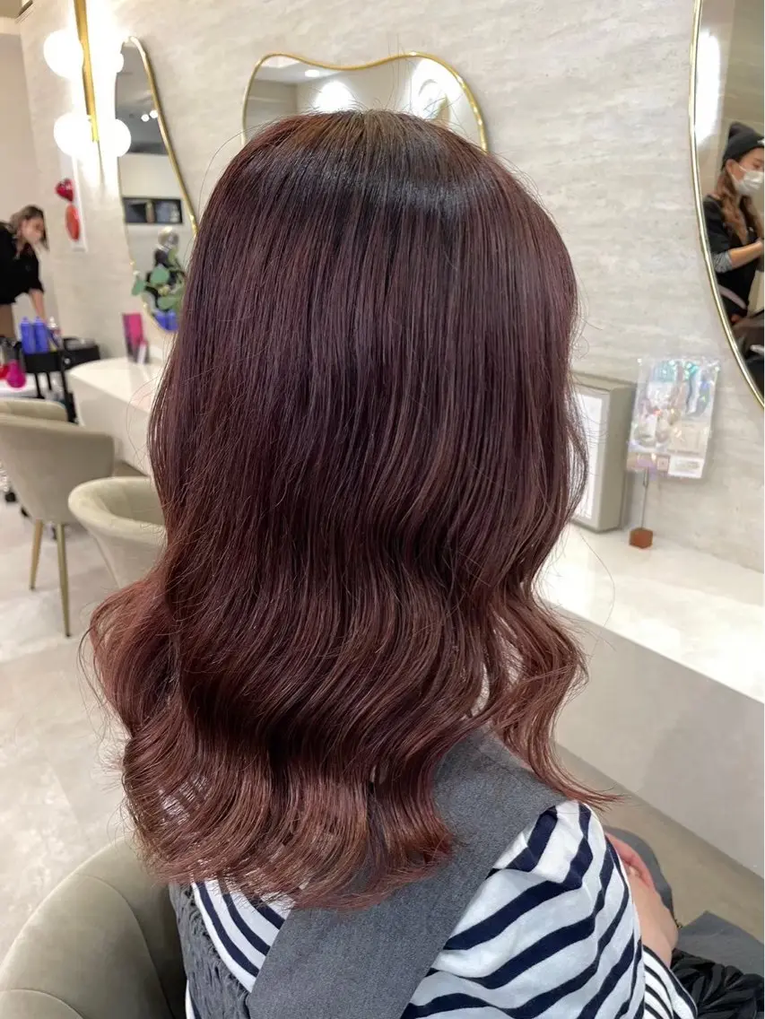 カラー 🤍りく 透明感カラー/熊谷のヘアスタイル