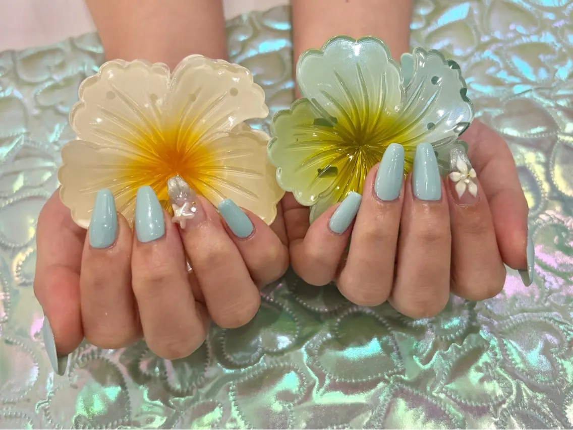 ネイル アートネイル グラデーション 水色 マグネットネイル ワンカラーネイル shiho セプトアカデミーのネイルデザイン