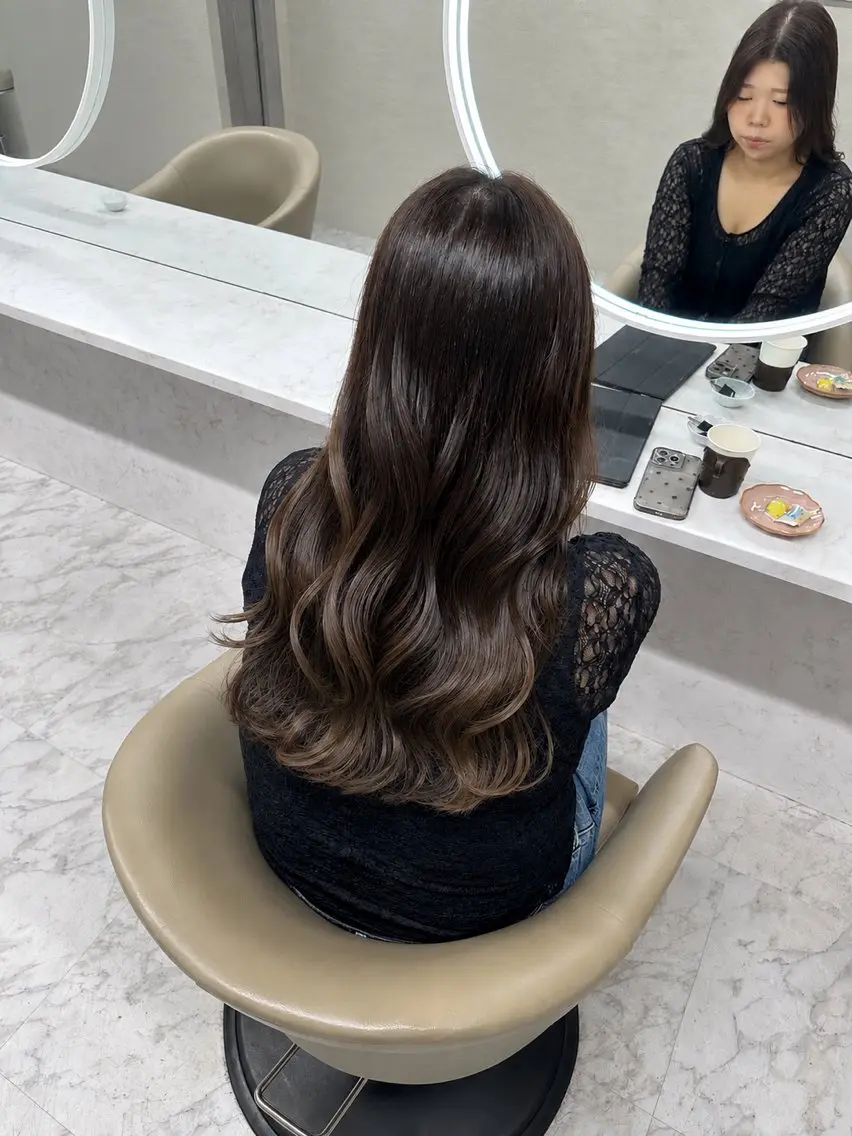 ロング ヘアカラー PINQ byangelicaのヘアスタイル