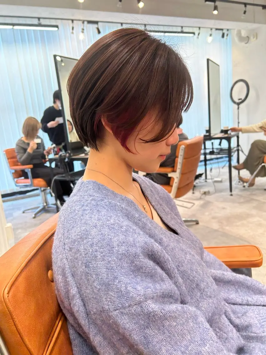ショート カラー ショートボブ アッシュ ベージュカラー ボブ ショートヘア カット ヘアカラー トリートメント ウルフカット レイヤーカット上柿のヘアスタイル