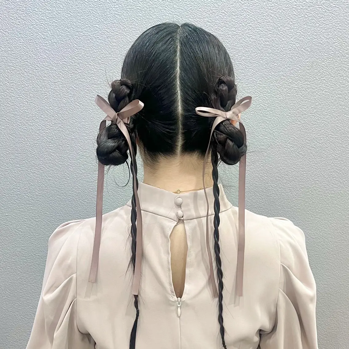 ロング ヘアセット 伊藤 玲衣のヘアスタイル