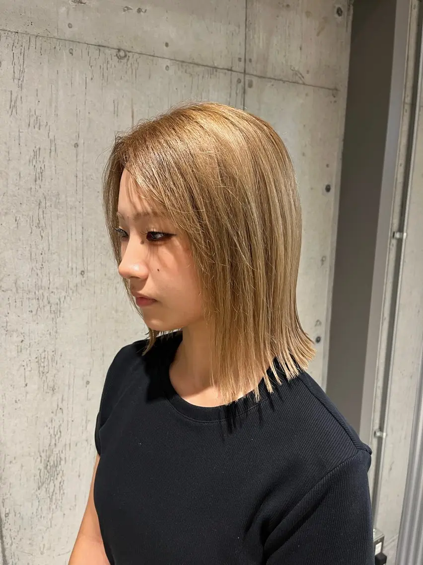 セミロング カラー ヘアアレンジ カット ヘアカラー トリートメント 🍀透明感カラー×垢 抜けボブ リクト💥のヘアスタイル