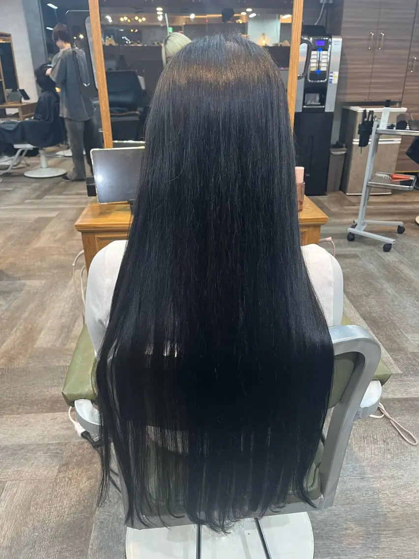 ロング ヘアカラー 縮毛矯正⚡️カラー いいじまのヘアスタイル