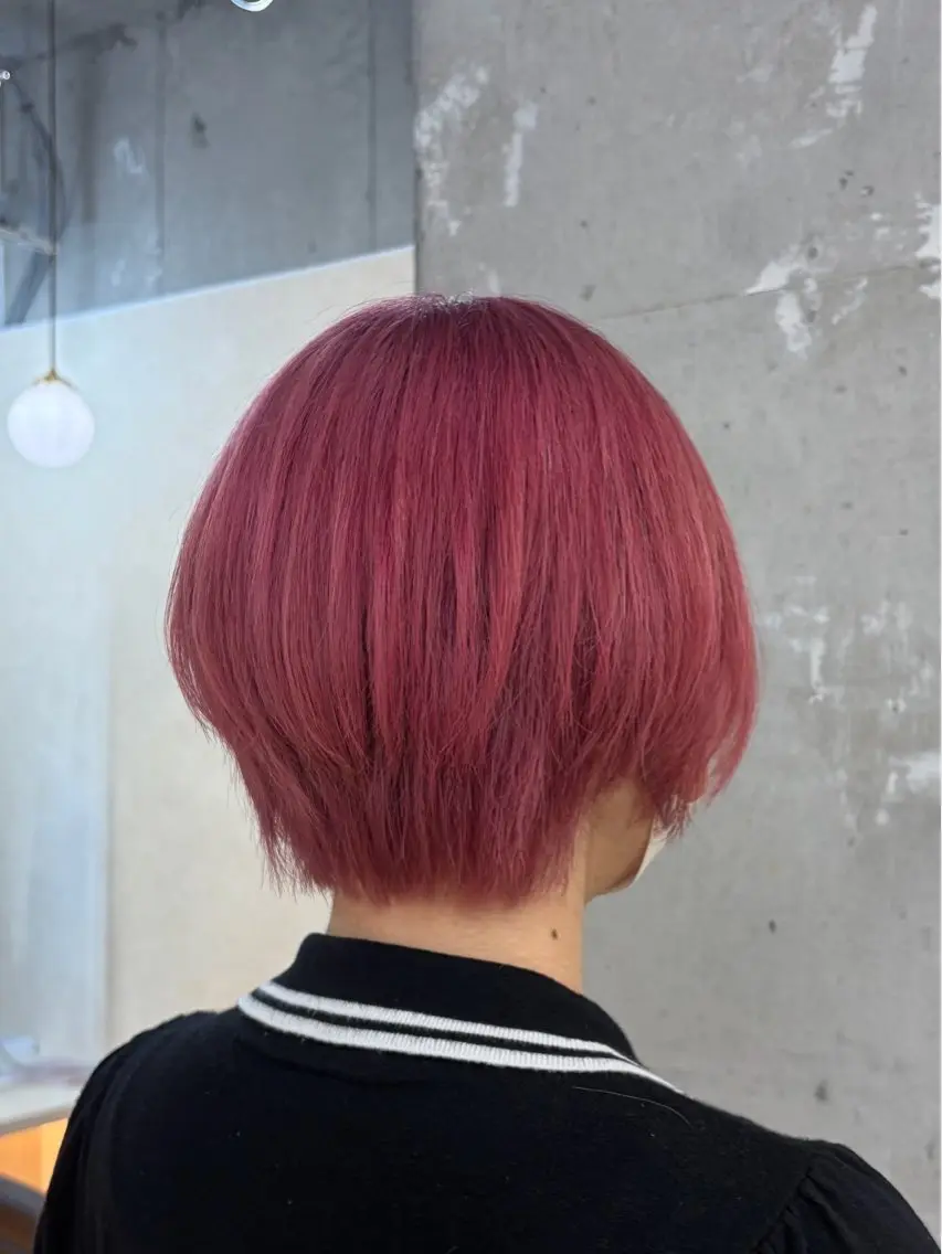 ショート カラー ブリーチ ピンクカラー トリートメント ヘアカラー トリートメント 倉澤 愛理のヘアスタイル