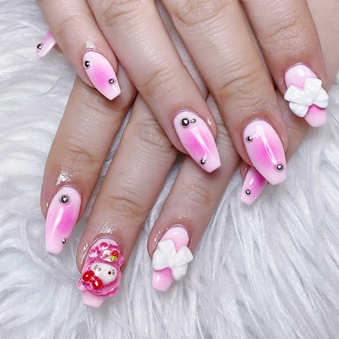 ネイル ハンドネイル 🍭Yun nail hyejin🌸のネイルデザイン