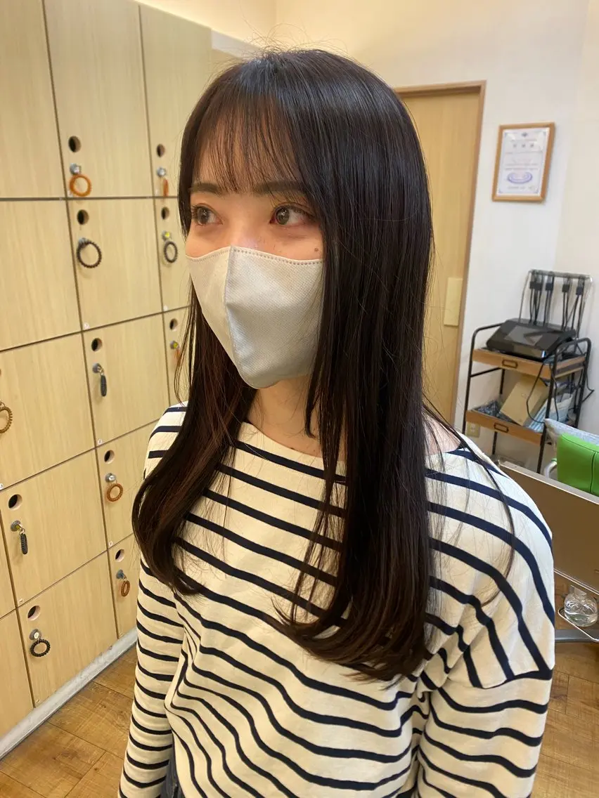 ロング 顔まわりレイヤー レイヤーカット トリートメント 宇賀 芹加のヘアスタイル