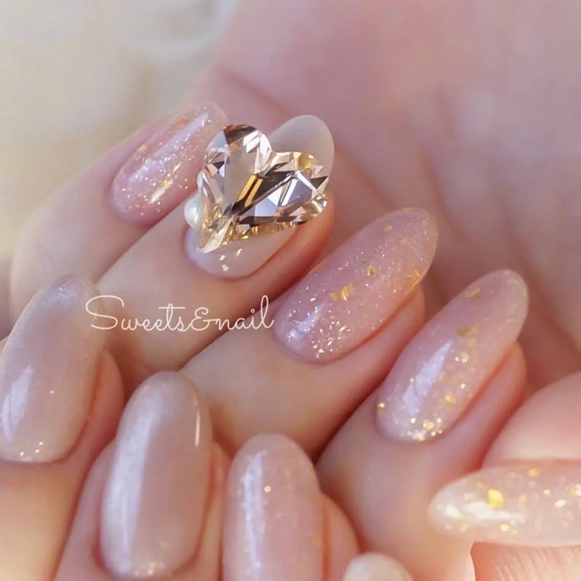 ネイル ハート キラキラネイル マグネットネイル オフィスネイル ピンク Sweets& nail みなこのネイルデザイン