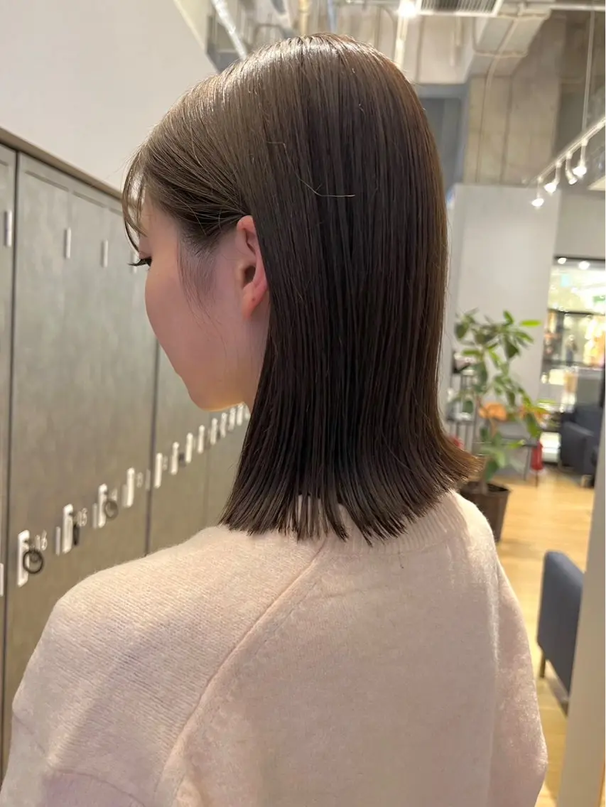 ミディアム 田中 優菜のヘアスタイル