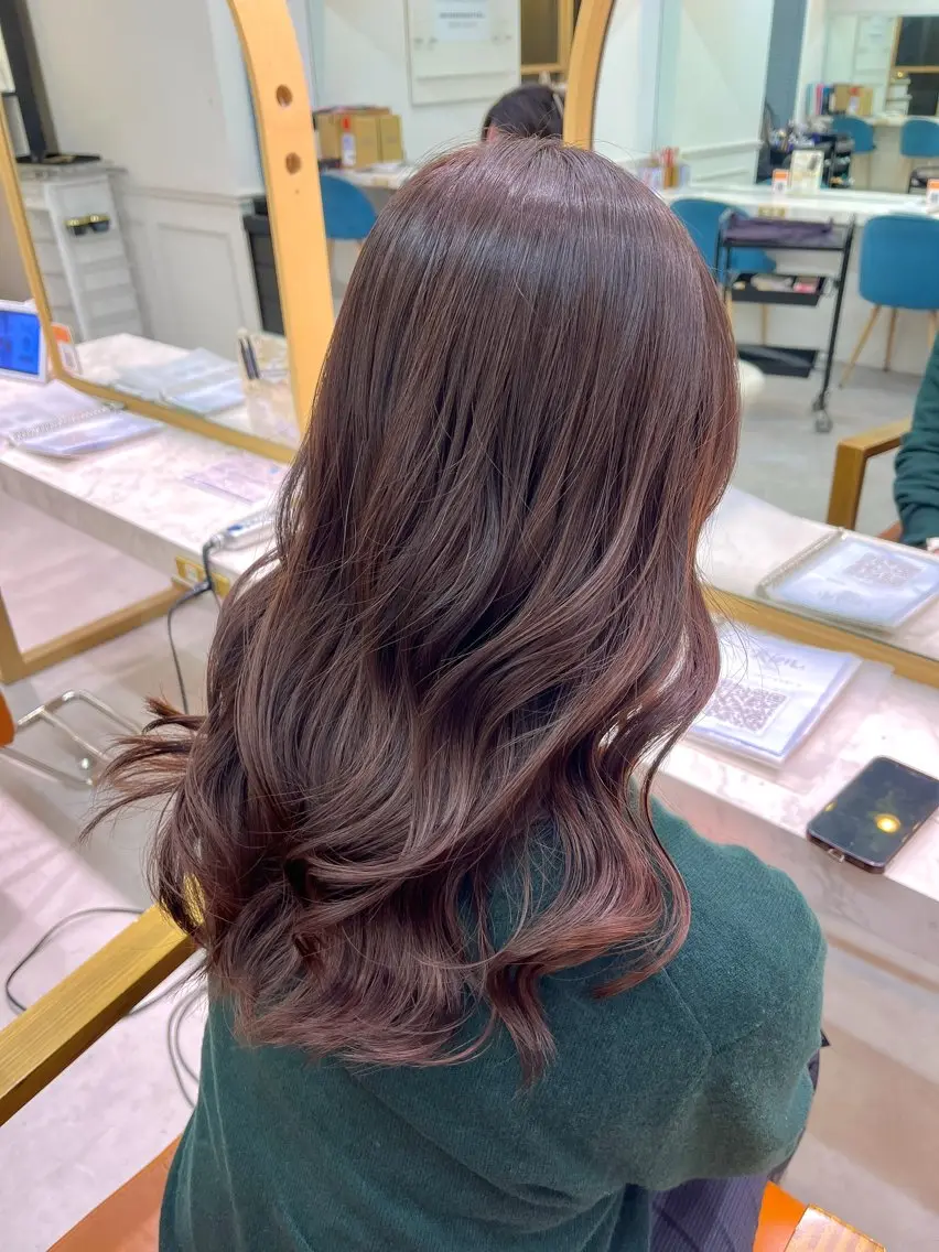 ロング 髪質改善 ヘアカラー 長島美織 /透明感カラーのヘアスタイル