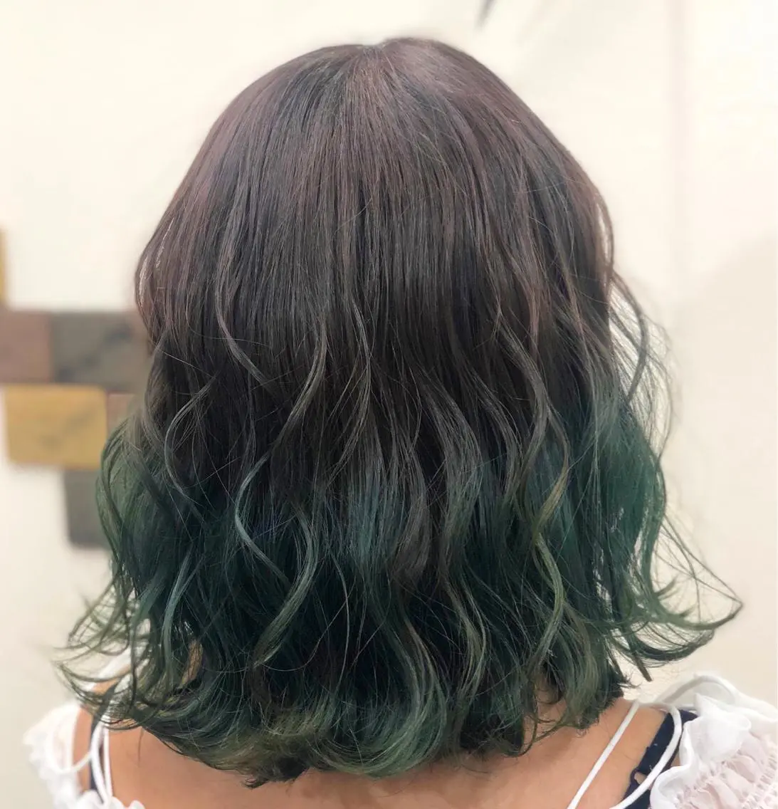セミロング カラー グラデーションカラー MAKO ❤️🔥NEXTのヘアスタイル
