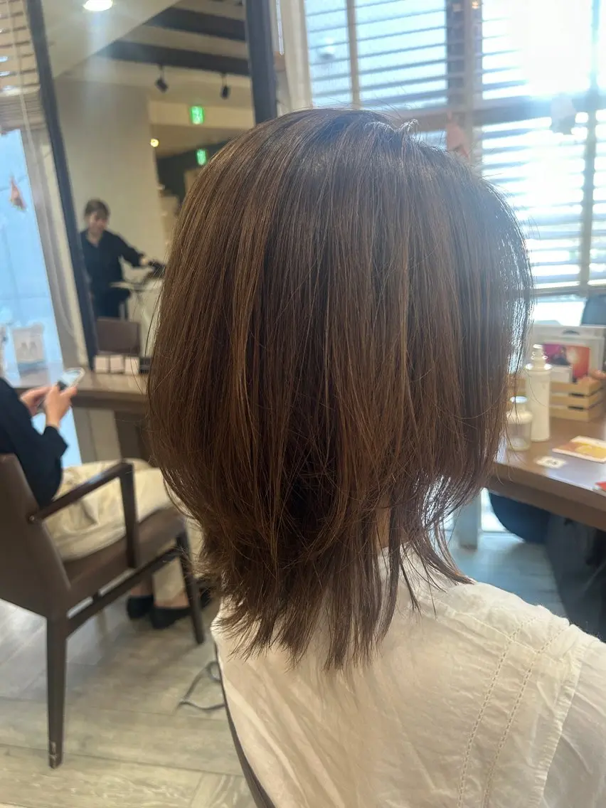 ミディアム カット enn 髪質改善🩷 曽根依咲のヘアスタイル