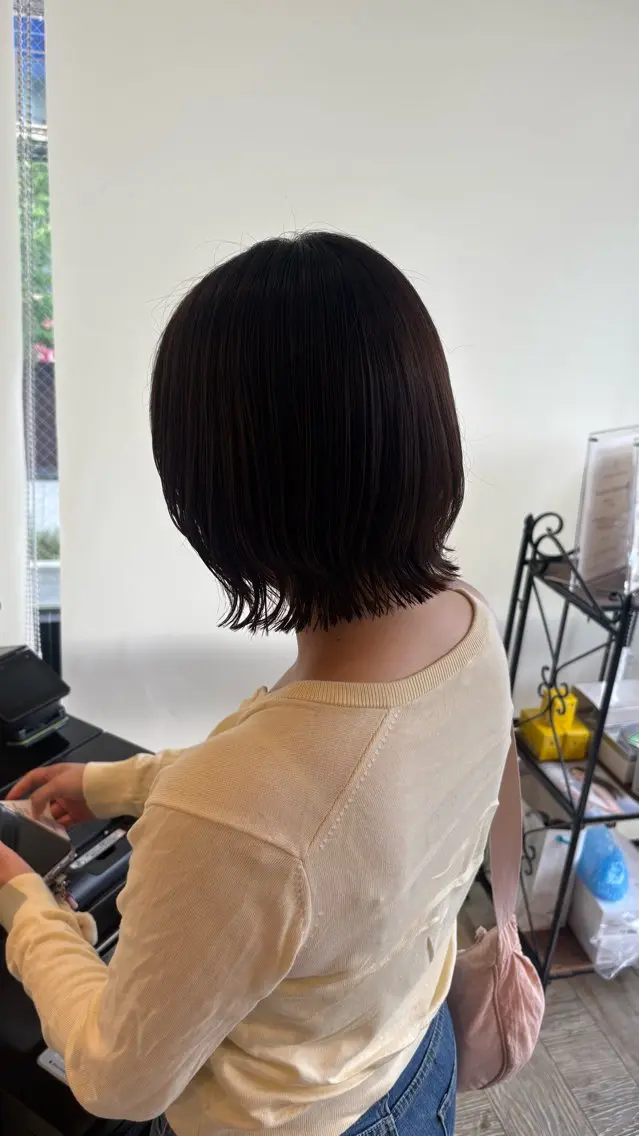 ショート ボブレイヤー ボブ レイヤーカット カット 凜｜縮毛矯正・ボブ・ 透明感カラー・eyeのマツエク・マツパデザイン